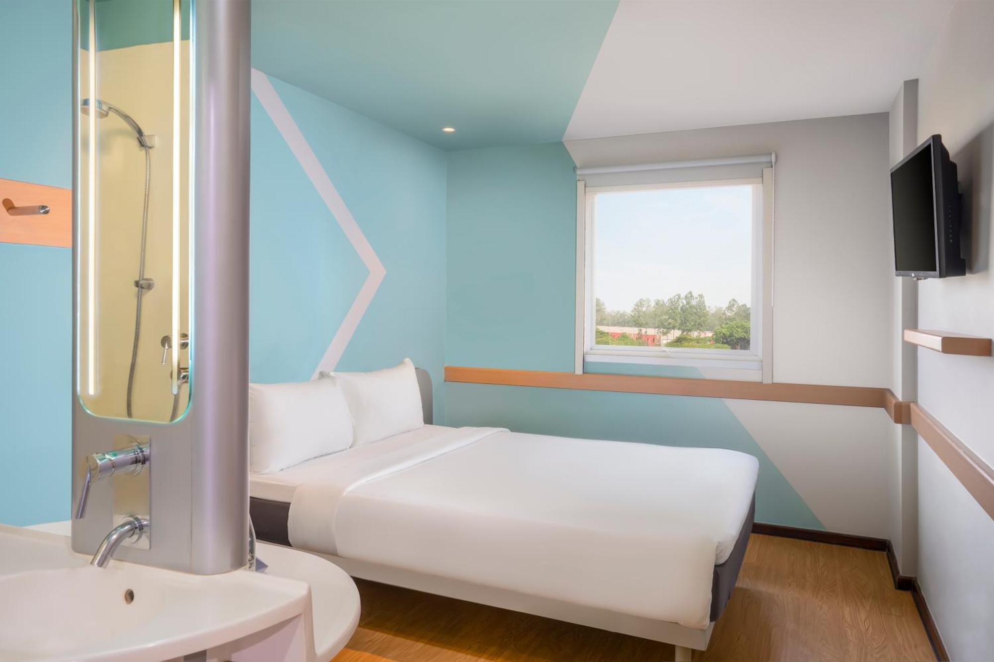 Ibis Budget Jakarta Airport Tangerang Exteriör bild
