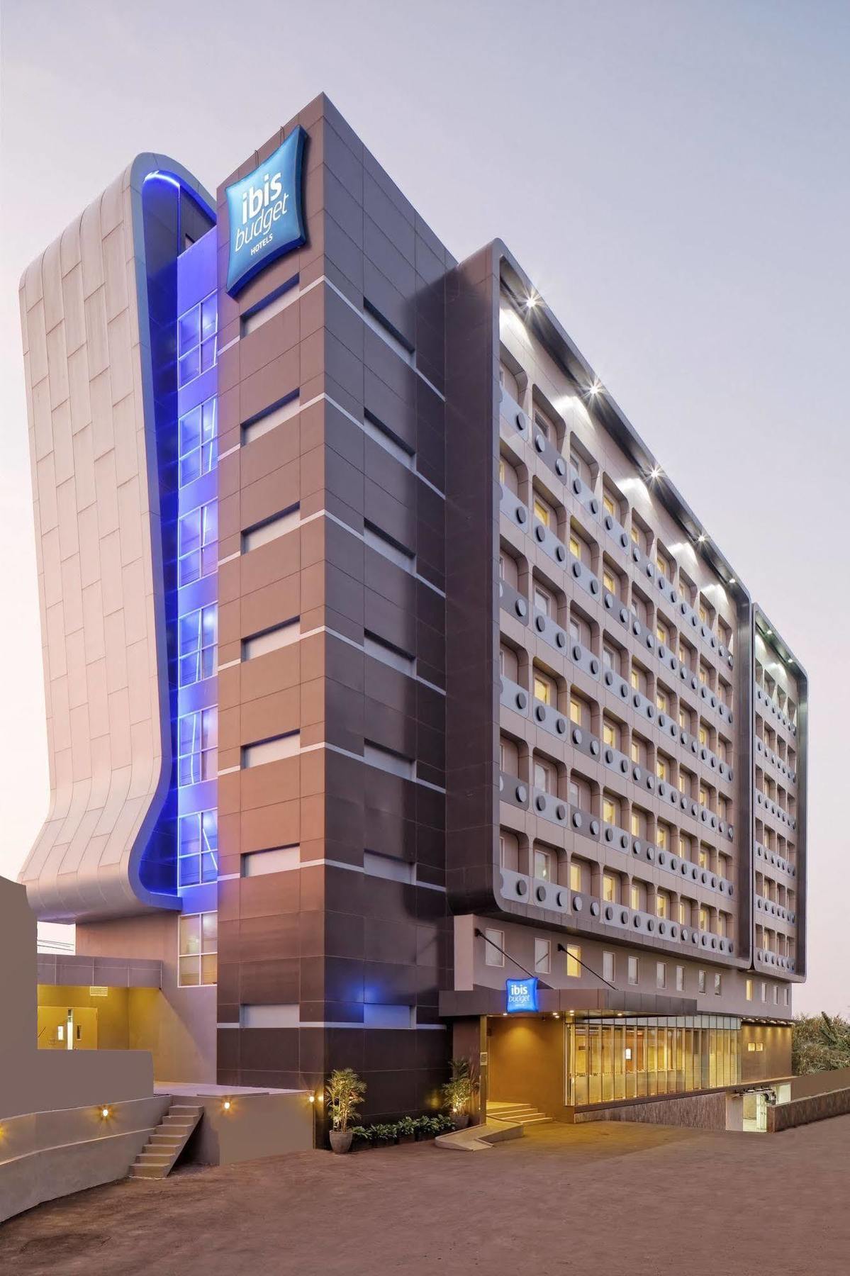 Ibis Budget Jakarta Airport Tangerang Exteriör bild