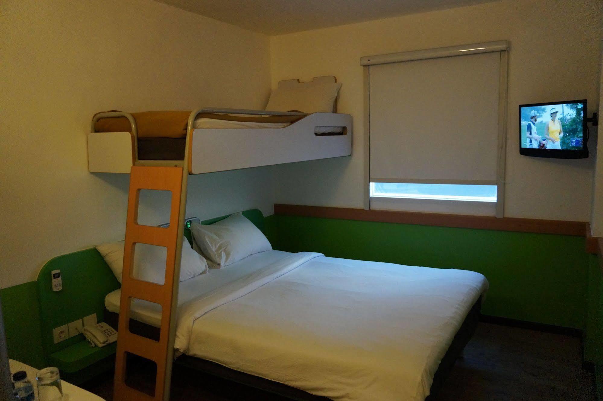 Ibis Budget Jakarta Airport Tangerang Exteriör bild